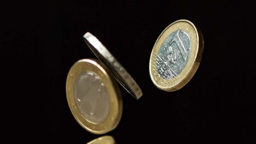 Consiliul UE dă termen Românei până pe 15 octombrie să corecteze o „deviaţie bugetară semnificativă”