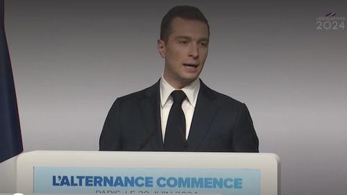 Bardella, după ce Adunarea Naţională din Franța s-a poziționat pe locul I: Al doilea tur al alegerilor din 7 iulie va fi unul dintre cele mai determinante din istorie / Le Pen: Blocul macronist este practic şters