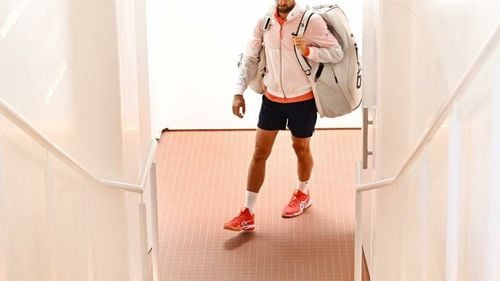 Tenis: Djokovic, în optimi la Roland Garros după un meci de peste trei ore şi jumătate