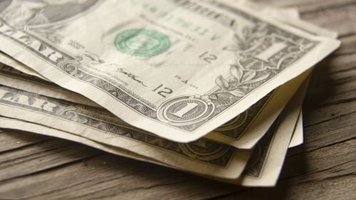 Kamala Harris a strâns aproape 50 de milioane de dolari din donații într-o singură zi