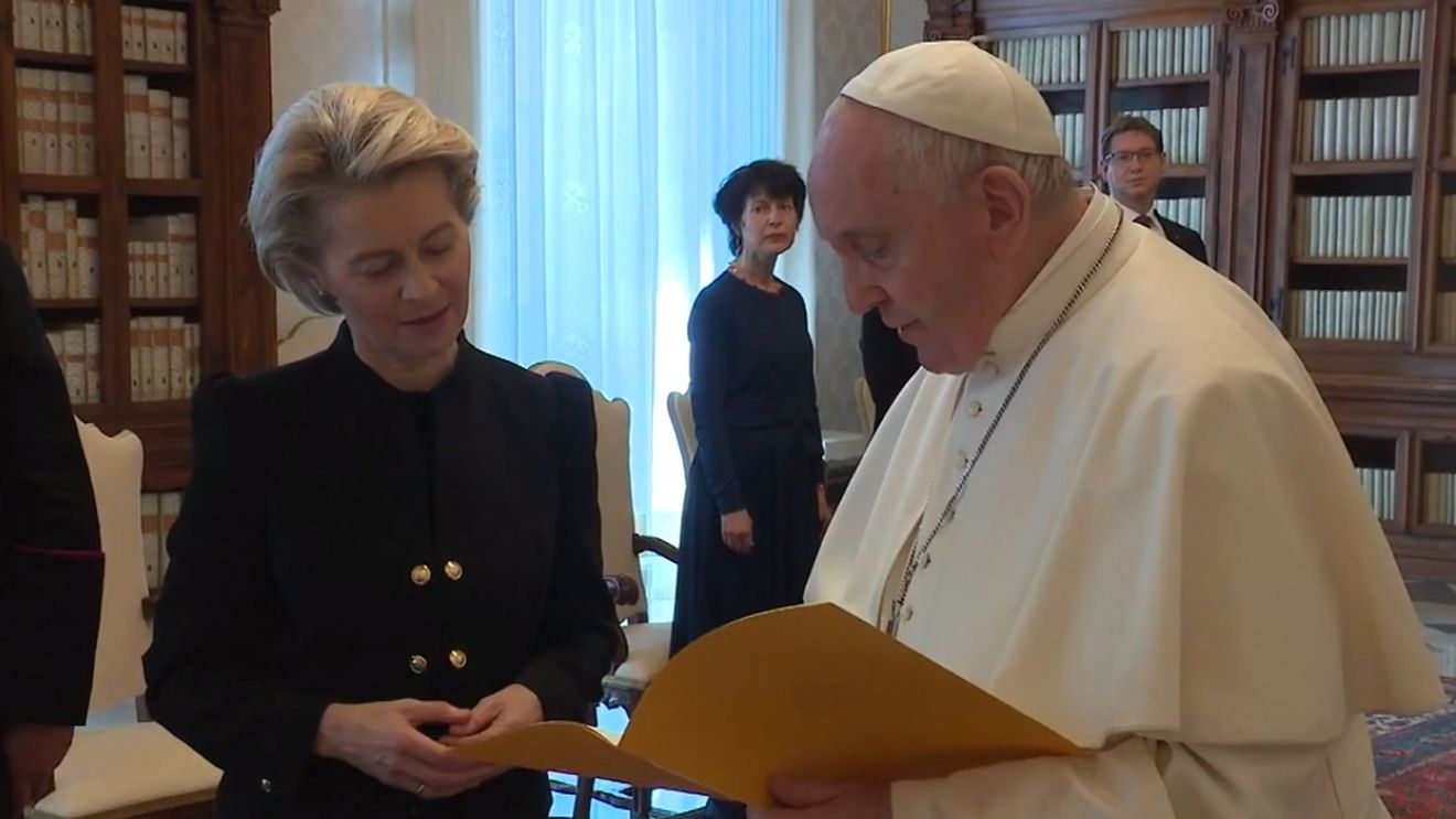 VIDEO Prima întâlnire dintre Papa Francisc și președinta Comisiei Europene, Ursula von der Layen, la Vatican