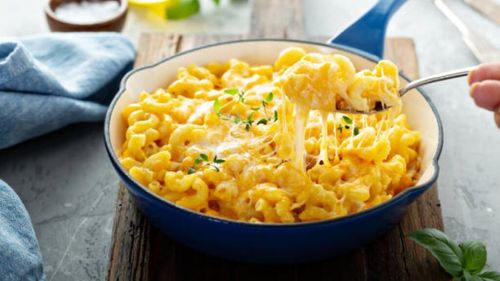 Mac and cheese americane adaptate la cașcavalul românesc/ Sunt complet diferite de pastele cu brânză