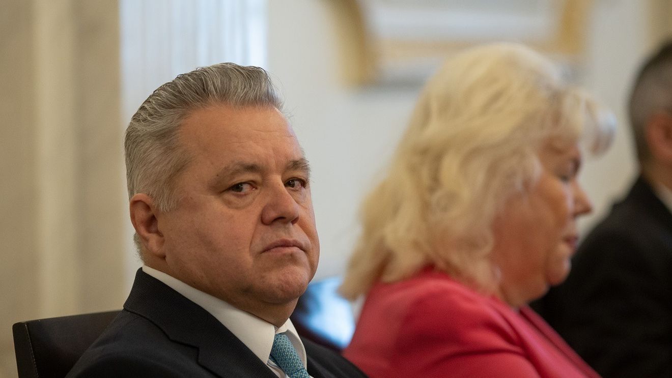 DNA l-a trimis în judecată pe Niculae Havrileț, fost șef al ANRE și secretar de stat în Ministerul Economiei / Ar fi încasat ilegal venituri de 1,19 milioane de lei de la OMV Petrom, Electrica și Electrica Distribuție