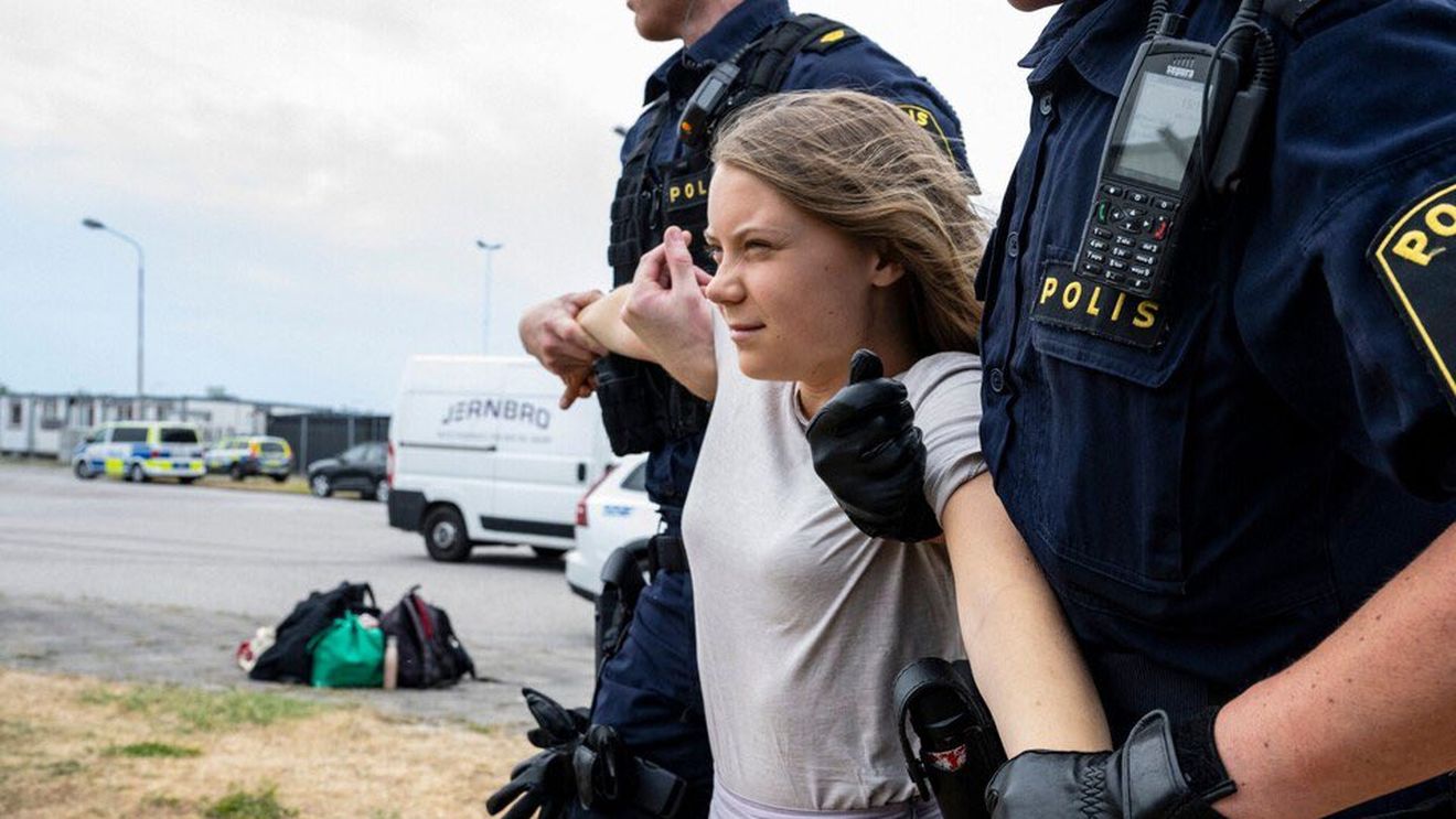 Greta Thunberg a fost achitată după ce poliția britanică a arestat-o ilegal la un protest