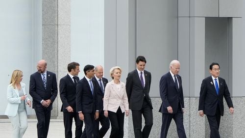 Statele Unite și ceilalți lideri G7 vor anunța, vineri, noi sancțiuni și restricții la transport împotriva "mașinăriei de război" rusești