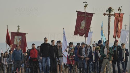 110 persoane au avut nevoie de îngrijiri medicale la Pelerinajul de Rusaliile Catolice de la Şumuleu Ciuc / 21 au ajuns la spital