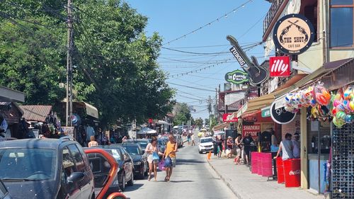 Amenzi de peste 6,5 milioane de lei în prima lună de activitate a Comandamentului Litoral 2023 / ANPC: ”Produse alimentare congelate și depozitate neconform de la un sezon la altul sunt revândute în sezonul următor”