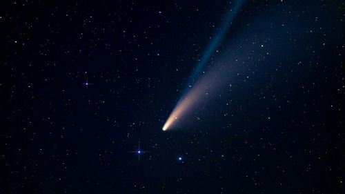 Planeta Saturn a "lansat" o cometă în afara sistemului solar / Obiectul călătorește cu viteze de peste 10.000 de km/h