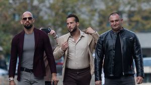 Fraţii Tate rămân sub control judiciar, cu interdicţia de a părăsi Capitala / Decizia Tribunalului București poate fi contestată