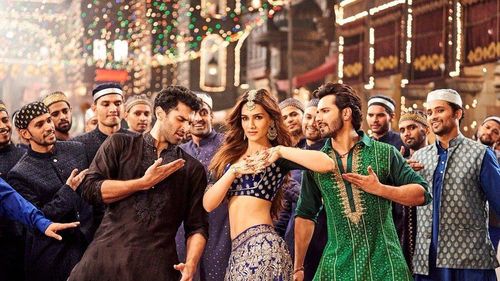 Starul indian de la Bollywood, Saif Ali Khan, a fost înjunghiat la domiciliul său din Mumbai / Atacatorul a fugit de la locul faptei