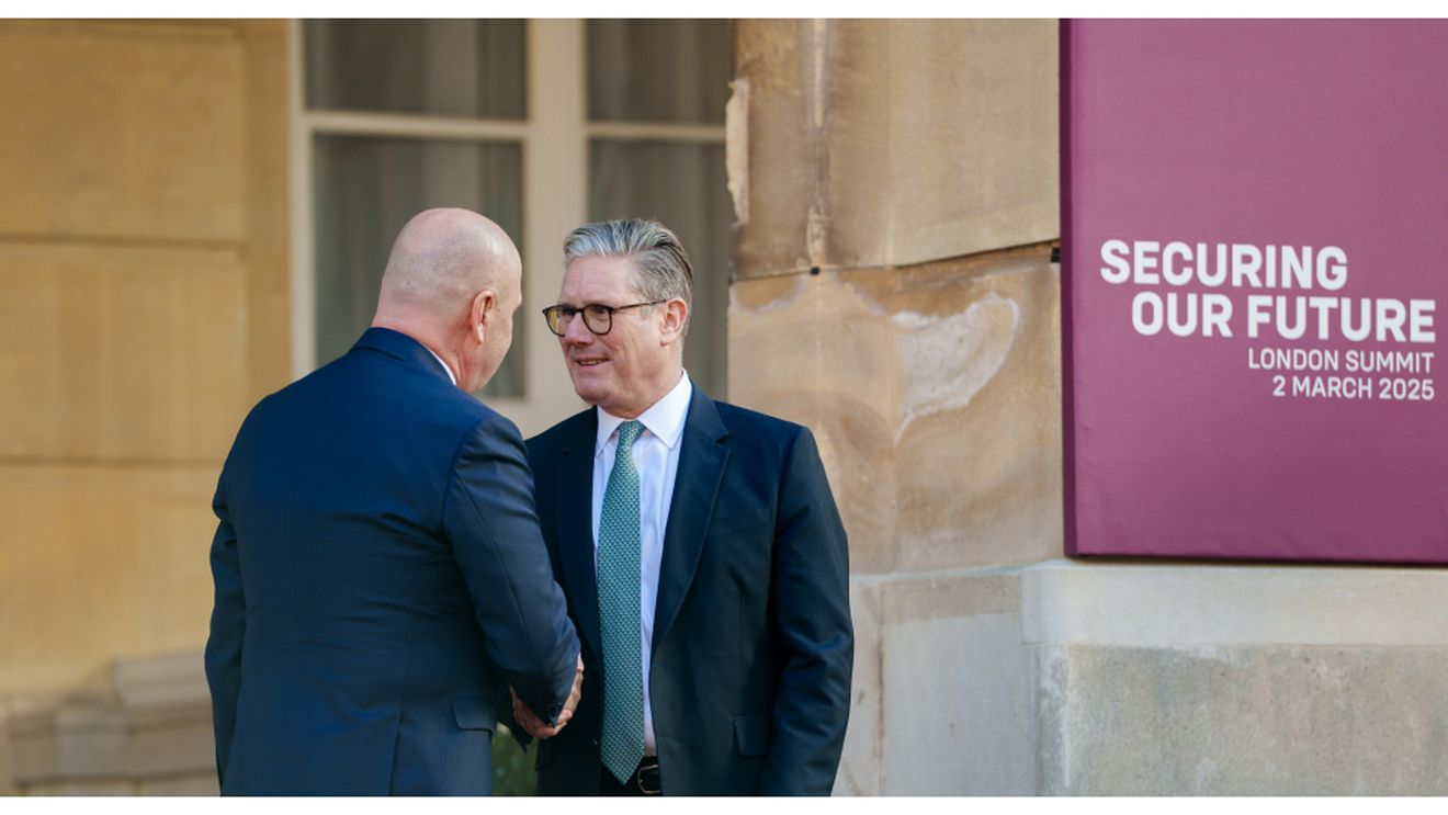 Keir Starmer l-a acuzat pe Putin că „nu ia pacea în serios”. Premierul britanic organizează sâmbătă un summit prin videoconferinţă la care participă şi Ilie Bolojan