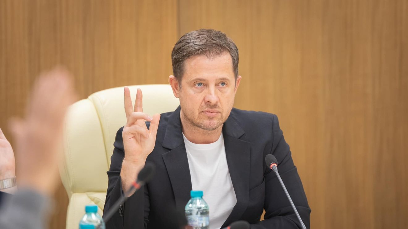 SURSE Președintele CJ Ilfov Hubert Thuma,  vacanță în Maldive / Cine este omul de afaceri cu care își petrece concediile ”ca doi dinamoviști înrăiți”