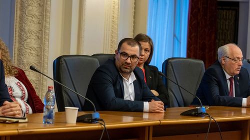 Deputatul AUR Titi Stoica, acuzat de un parlamentar PSD că l-a amenințat cu moartea / Stoica: I-am cerut scuze / Cine e fostul bodyguard transformat în politician