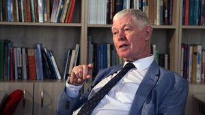 VIDEO Cum a pătruns Dennis Deletant în tainele Securității și ce spune despre prezidențiabilii din politica românească / Istoricul britanic cu cetățenie română: „Sigur că o să votez”