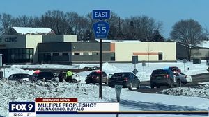 Atac armat într-o clinică din statul american Minnesota / Mai mulţi răniţi