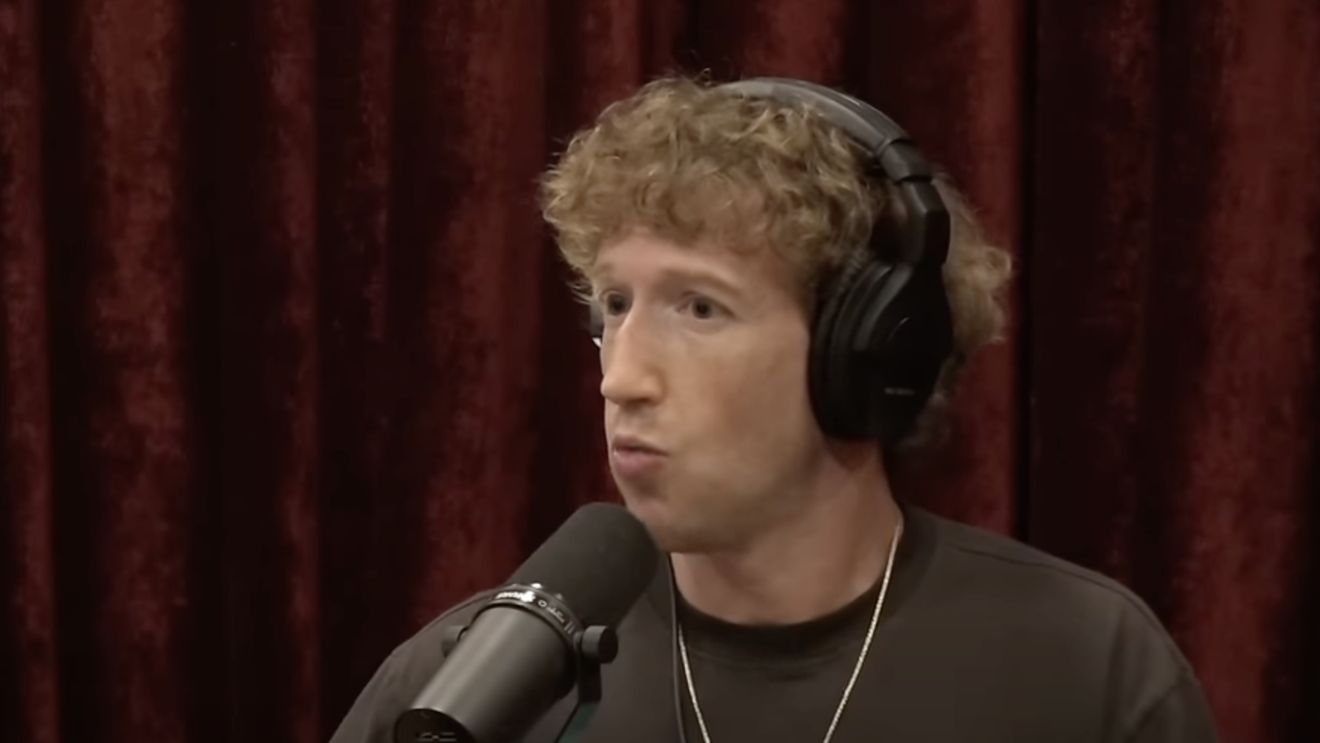 Mark Zuckerberg laudă “energia masculină” și atacă dur Apple