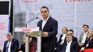 Președintele PSD Giurgiu, derapaj la adresa ministrului de Externe: „Cât de otrăvită, de cinică, de nesimţită şi de mizerabilă să fii ca om, Oana Ţoiu, ca să numeşti un copil o “vulnerabilitate” şi să nu-i permiţi să se urce într-un avion”