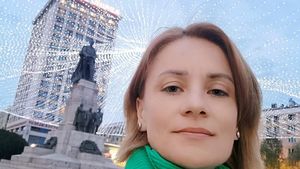 Diana Șoșoacă urmează să fie înlocuită în Senat de o ieșeancă / Atât ea, cât și soțul ei au fost aleși consilieri locali: ea AUR, el PNL