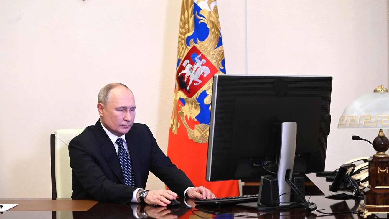 Putin avertizează Occidentul cu privire la posibilitatea folosirii de arme nucleare: Rusia şi-a rezervat dreptul de a utiliza arme nucleare dacă ea sau Belarus ar fi obiectul unei agresiuni, inclusiv cu arme convenţionale