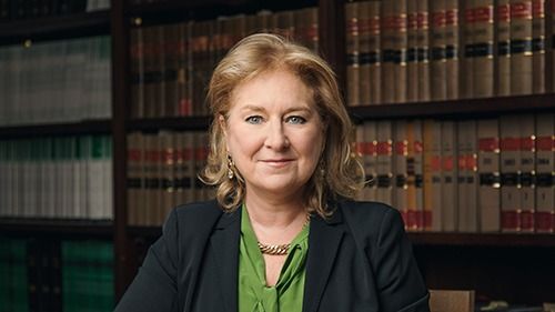 Judecătoarea Sue Carr este prima femeie în fruntea magistraturii din Anglia și Țara Galilor după 755 de ani/ Ea devine Lordul Prim-Judecător