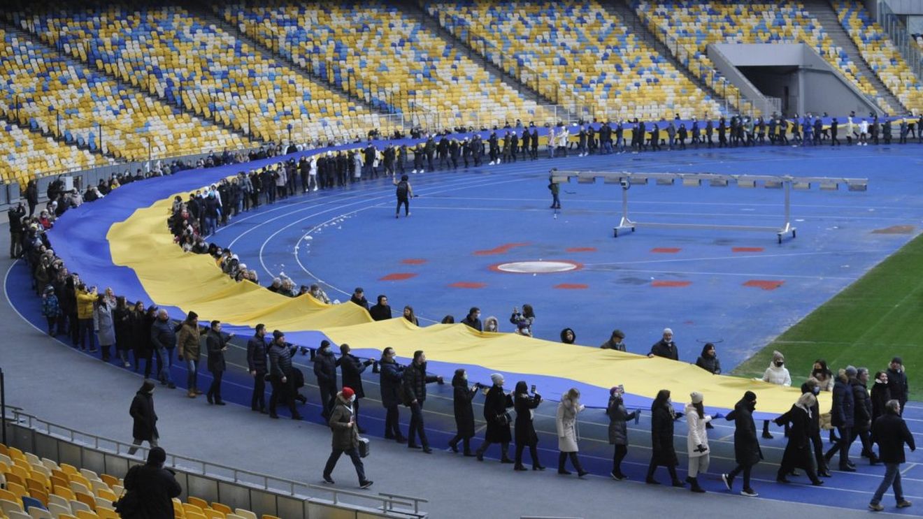 Ziua unităţii: Ucrainenii înalţă steaguri şi cântă imnul național, pentru a arăta „că nu se tem de nimeni”
