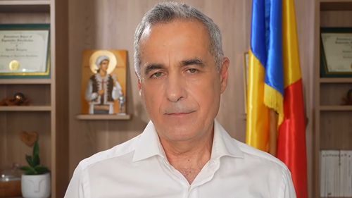 Georgescu își mustră adepții într-un delir alarmist despre ”haos”, ”frică”, ”sclavie” și ”iad netrebnic”: ”N-am nevoie de like-uri sau urmăritori pe Facebook” / Candidatul pro-rus a fost susținut de câteva zeci de mii de simpatizanți, în loc de 1 milion anunțat la ultimul miting