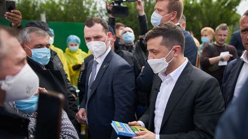 Președintele Ucrainei: Vreau să am coronavirus / Nu este ciuma