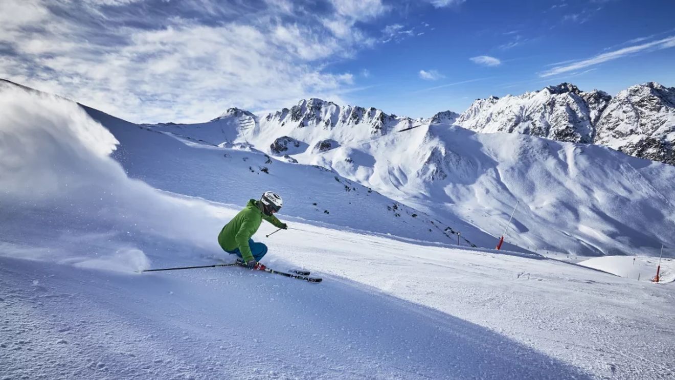 Cât costă un skipass în România, Austria și Bulgaria: Prețurile din Sinaia concurează cu cele din Austria