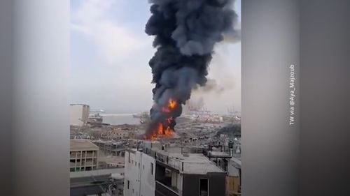 VIDEO Panică în Liban după ce un incendiu de proporţii a izbucnit în portul din Beirut, la o lună de la explozia uriaşă soldată cu peste 190 de morţi