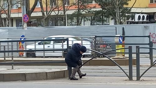 Indisciplina pietonală face victime. Anul trecut în București au avut loc 99 de accidente, 11 persoane au decedat și 89 au fost rănite grav. Pieton: "Nu am trecut pe la trecere pentru că mi-a fost mai comod pe aici"