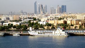 Mărturii ale românilor blocați în Dubai: „Suntem îngrijorați și primim puține informații de la autoritățile naționale” / Zeci de elevi din Suceava și Vrancea plecați în excursie nu se pot întoarce acasă