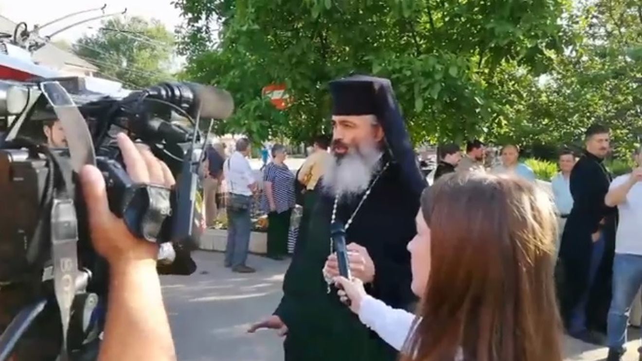 Comemorare cu scântei în Moldova: Episcopia de Bălți acuză ”comportamentul agresiv” al preoților subordonați Patriarhiei Ruse