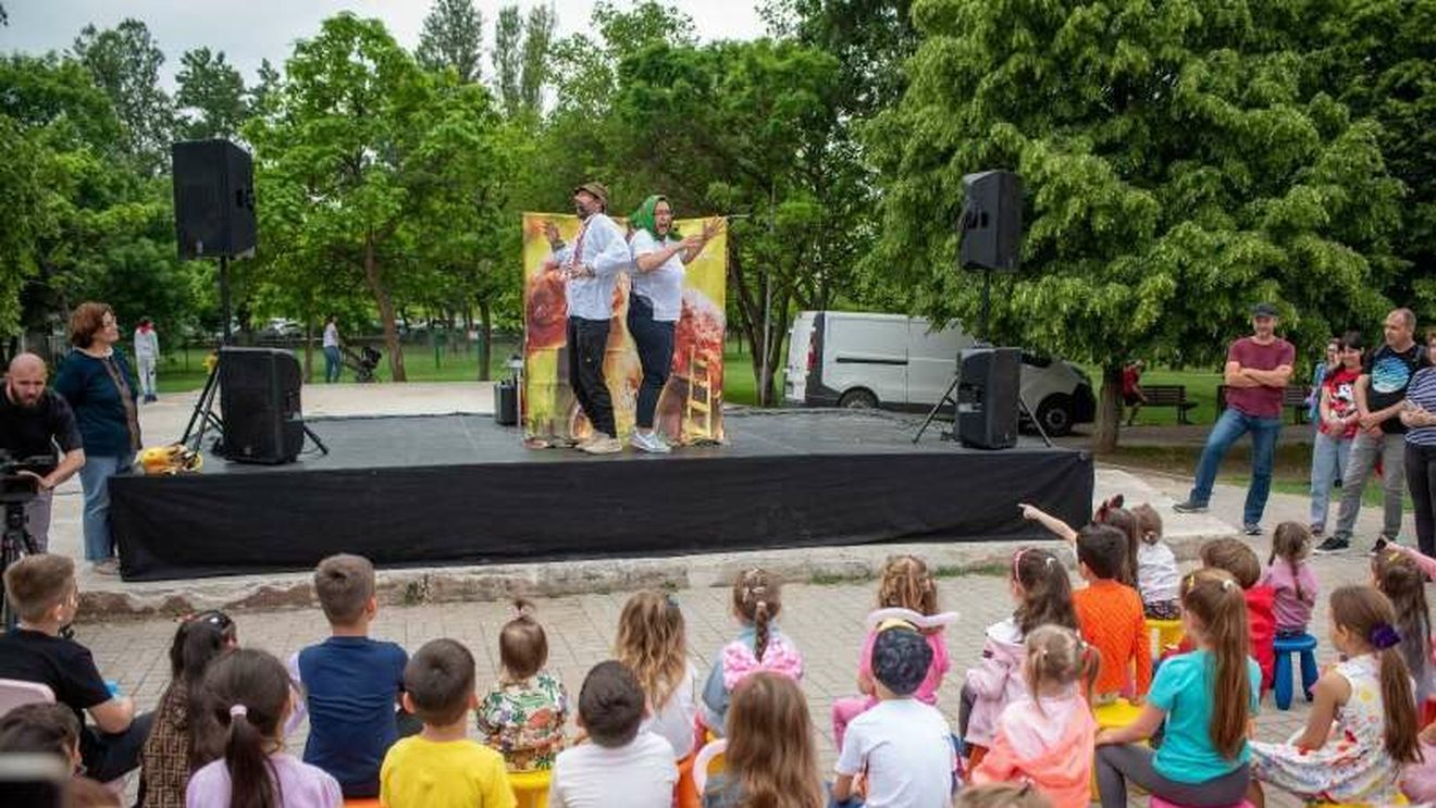 Parcurile Drumul Taberei şi Crângaşi, ocupate în weekend de activități pentru copii, cu ateliere de teatru și film, dans, upcycling, şah sau pictură