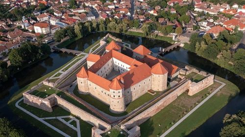 Primăria Făgăraș vrea un împrumut de 42 de milioane de lei / Cei mai mulți sunt necesari pentru a plăti alte împrumuturi mai vechi