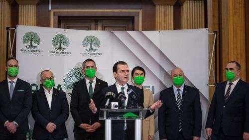 FOTO VIDEO Forța Dreptei a devenit oficial partid politic/ Ludovic Orban: „Continuăm tradiția PNL. Există mii de oameni care şi-au exprimat intenţia de a adera la Forţa Dreptei”