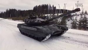 Rusia își triplează producția de tancuri T-90M, în pofida sancțiunilor occidentale. 1.000 de unități anual, ținta până în 2028