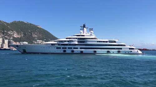 Autorităţile italiene au confiscat un iaht de 650 de milioane de euro despre care echipa de investigații a opozantului Aleksei Navalnîi susține că îi aparține lui Vladimir Putin