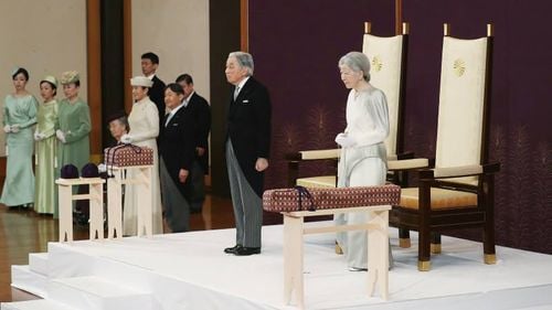 VIDEO Împăratul Japoniei a încheiat ceremonia de abdicare / Familia imperială niponă formează cea mai lungă dinastie ereditară din lume, cu origini de acum 2600 de ani