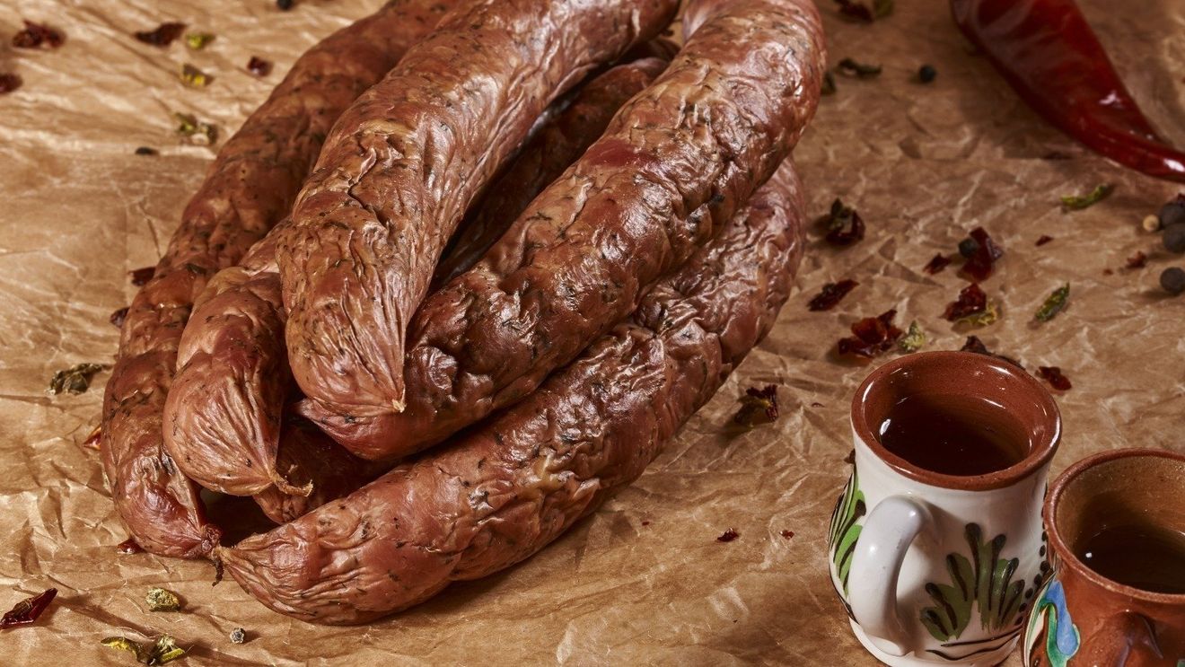 Produsul "Cârnaţi din topor din Vâlcea" a demarat procesul pentru obţinerea protecţiei europene