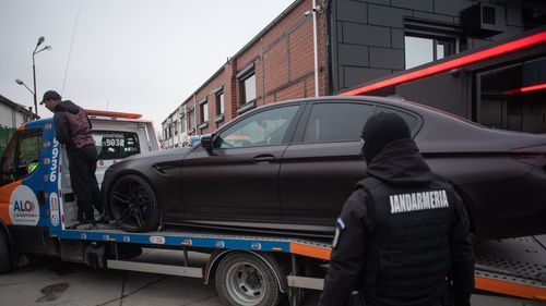 Sechestru pe averea lui Bercea Mondialu: 40 de imobile, 41 de conturi bancare şi şapte maşini