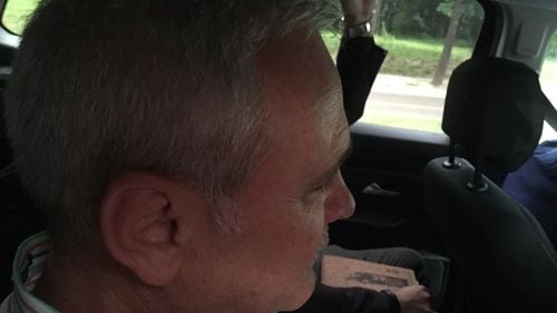 FOTO Dragnea s-a predat la penitenciarul Rahova. Ultimele imagini cu liderul PSD în libertate