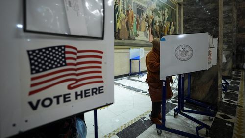 Trump anunță că va emite un ordin executiv care va solicita fiecărui alegător să se identifice înainte de a vota