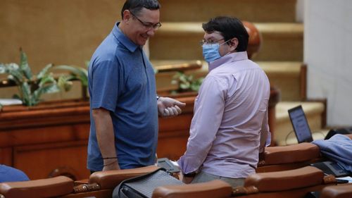 BREAKING Deputații juriști au votat pentru ridicarea imunității lui Nicolae Bănicioiu, fost ministru în Guvernul Ponta. El este acuzat de trafic de influență și luare de mită / Votul în plen va avea loc marțea viitoare