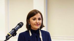 SURSE Președintele Iohannis i-a cerut ambasadoarei României la UE să voteze pentru Kovesi / Dăncilă anunțase aseară că îi cere să voteze împotrivă