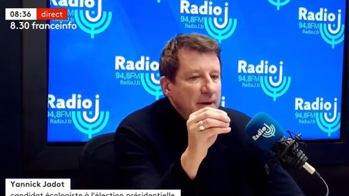 Alegeri prezidențiale Franța: Candidatul ecologist Yannick Jadot despre Eric Zemmour, candidat de extrema dreaptă: “Este evreul de serviciu al antisemiților”