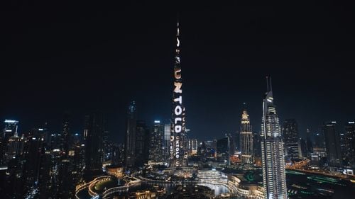 Mega Festivalul UNTOLD Dubai și Armin van Buuren lansează show-ul exclusiv de pe cea mai înaltă clădire de pe planetă, Burj Khalifa / Două recorduri mondiale: primul set realizat la cea mai mare înălțime și folosirea celui mai mare ecran LED din lume - parteneriat