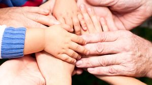 Nicolae Ciucă, de Ziua Internaţională a Familiei: Partidul Naţional Liberal rămâne un susţinător puternic al drepturilor familiilor din România