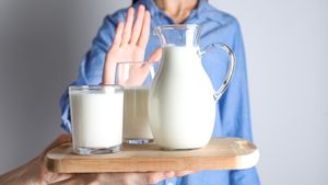 Care e diferența dintre alergia la lapte și intoleranța la lactoză? Cum se produc lactatele fără lactoză
