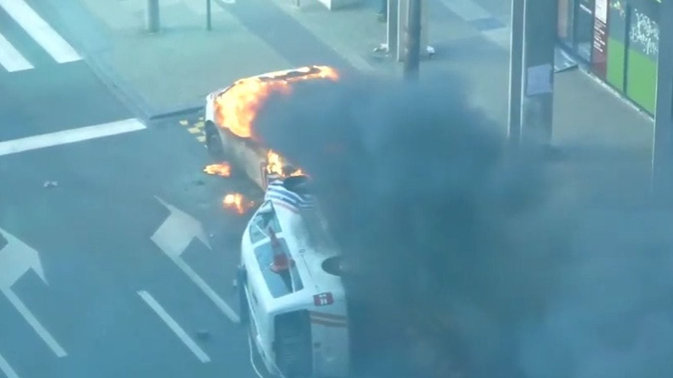 VIDEO Violențe la Bruxelles. Forțele de ordine au intervenit cu gaze lacrimogene și tunuri cu apă împotriva ”vestelor galbene” care aruncau cu pietre din pavaj/ Un jurnalist a fost reținut pentru scurt timp/ Premierul belgian a criticat ”violențele inadmisibile”