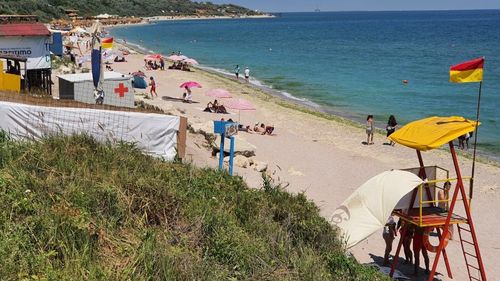 FOTO Tuzla, ultima plajă ”sălbatică” din Constanța: skijeturi, terase, șezlonguri, sute de mașini și rulote din toată țara/ Cum s-a transformat o zonă pustie după modelul Vama Veche, Corbu și Vadu
